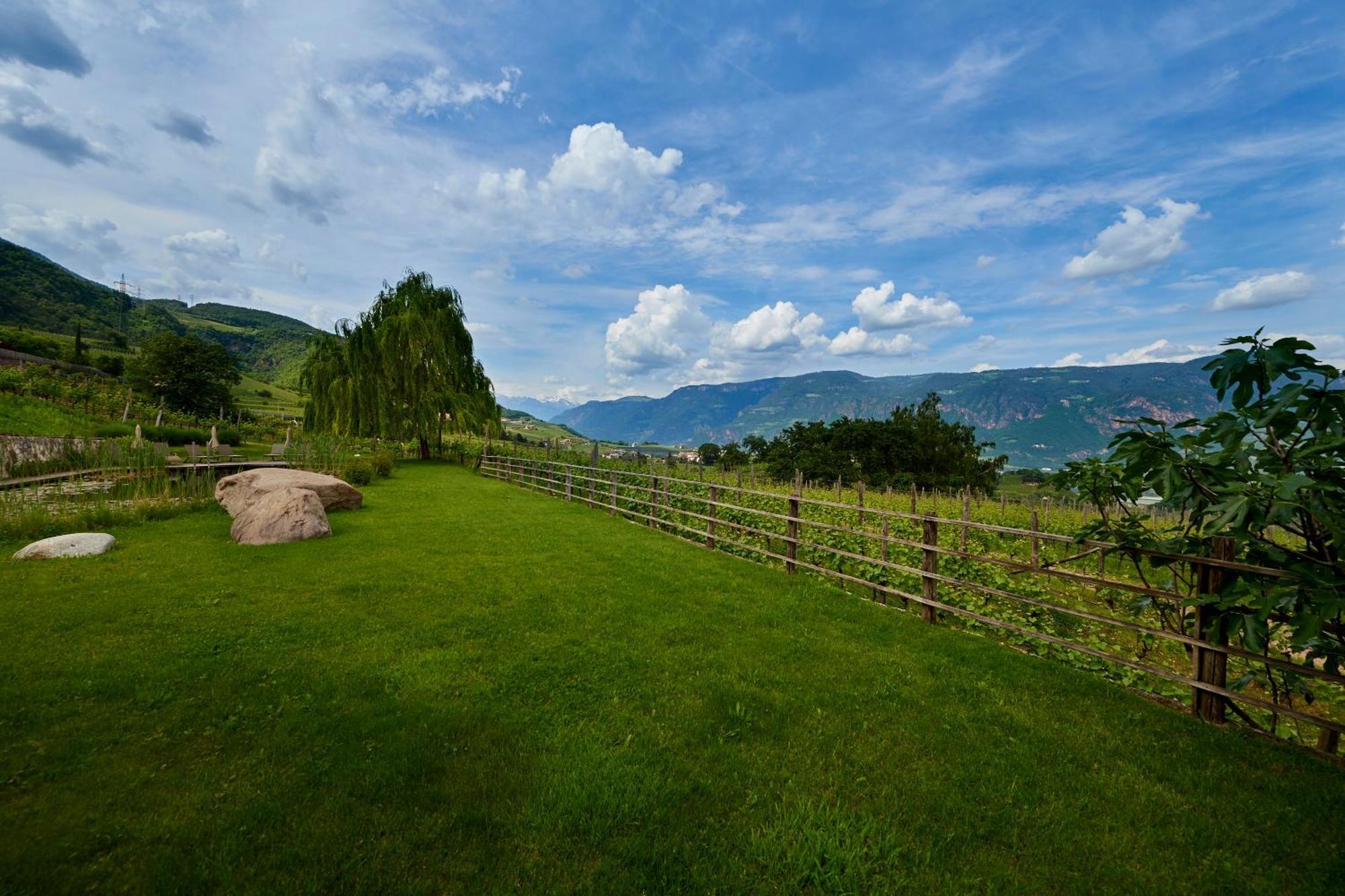 Weingut Stuck Apartment Appiano Sulla Strada Del Vino Exterior photo