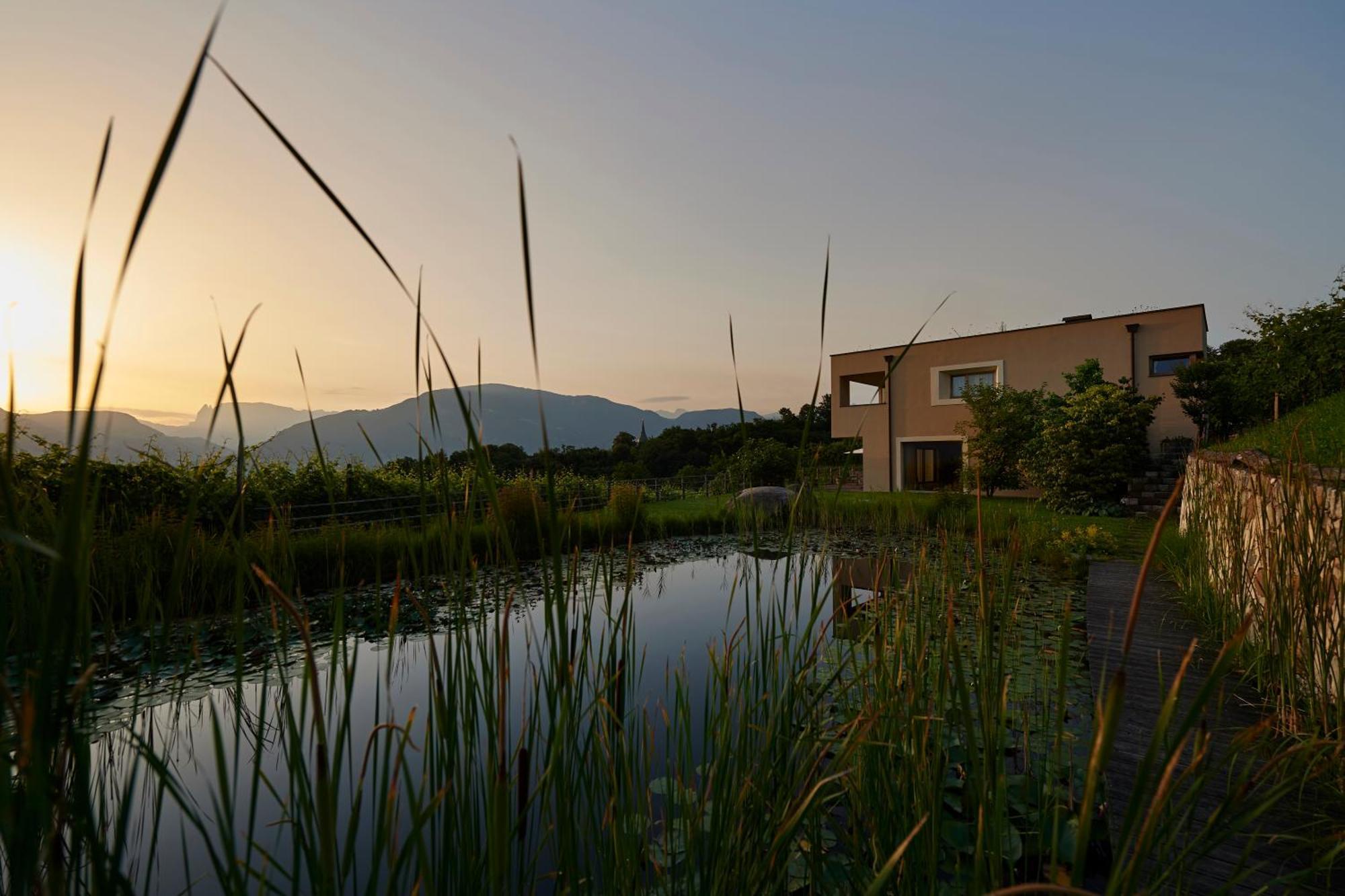 Weingut Stuck Apartment Appiano Sulla Strada Del Vino Exterior photo